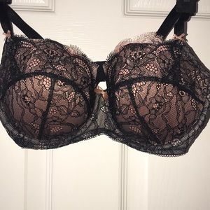 2 Very Balconnettes style Bra’s by Temptd
